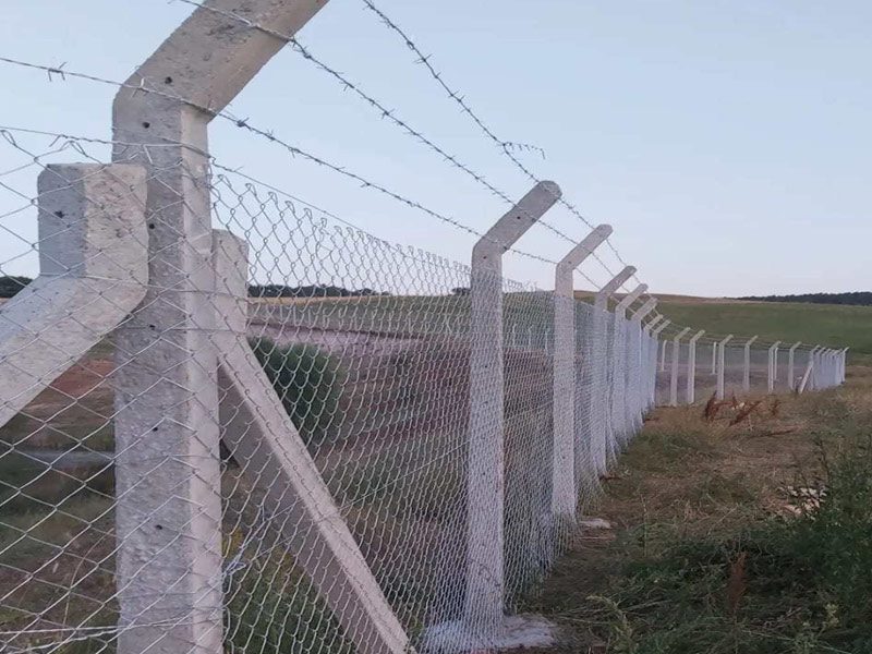 Altıgen Bahçe Tel